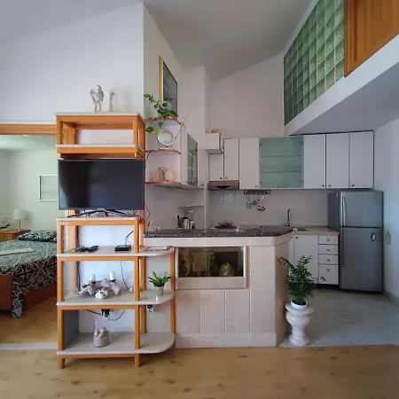 Family For Rent Makarská